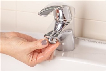 Top 6 cách sửa vòi nước lavabo bị rỉ nước và lưu ý khi xử lý