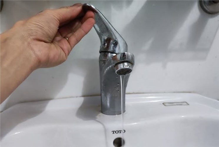 Hướng dẫn cách thay vòi nước bồn rửa mặt chi tiết từ A - Z Hướng dẫn cách thay vòi nước bồn rửa mặt chi tiết từ A - Z