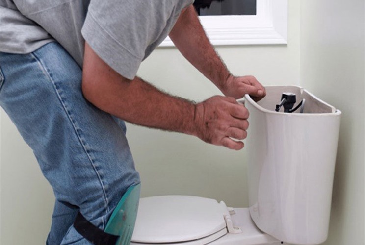 Bồn Cầu Xả Nước Yếu: Nguyên Nhân Và Cách Xử Lý Hiệu Quả Bồn Cầu Xả Nước Yếu: Nguyên Nhân Và Cách Xử Lý Hiệu Quả