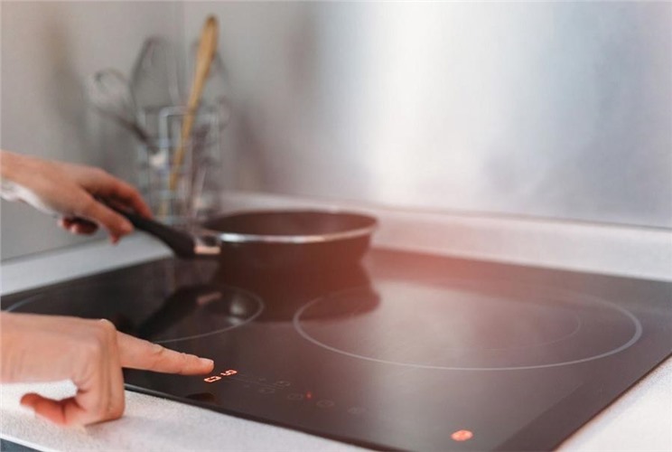 Lỗi E5 bếp từ - Nguyên nhân và cách khắc phục hiệu quả Lỗi E5 bếp từ - Nguyên nhân và cách khắc phục hiệu quả
